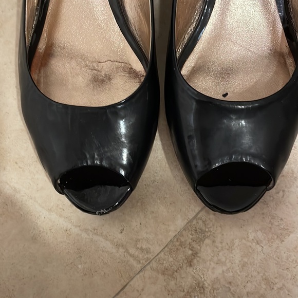 Arturo Chiang Black Soft Patent Leather Kitten Heels in size 10 - Picture 3 of 11
